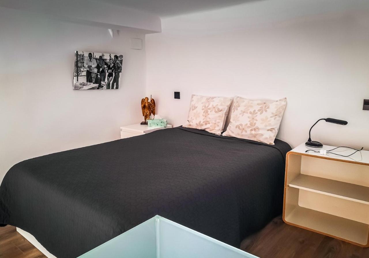 Tofi Apartment Madrid Luaran gambar